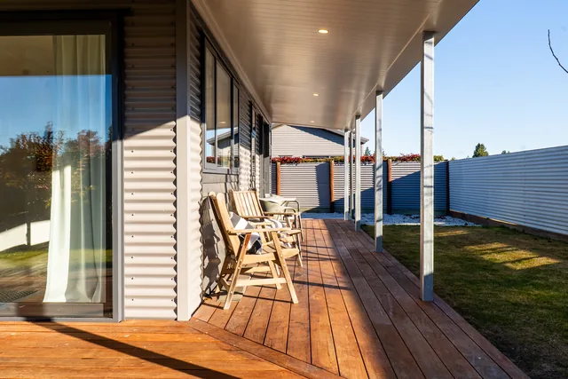 Covered verandah at the Rear King Studio